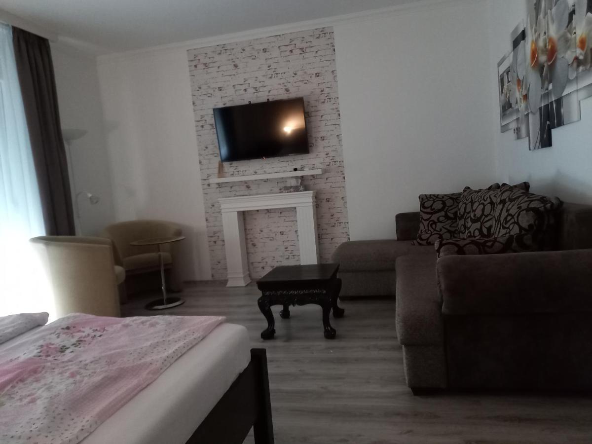 Kardos Apartman Debrecen Eksteriør bilde